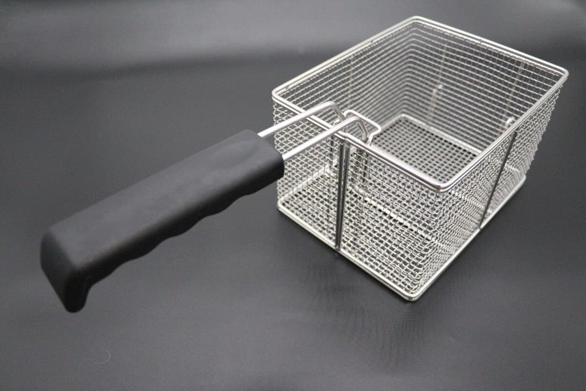 Friteuse 8 L - panier complet